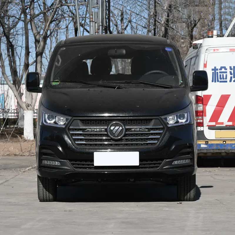 Futian Scenic G5 — семиместный пассажирско-грузовой автомобиль двойного назначения.