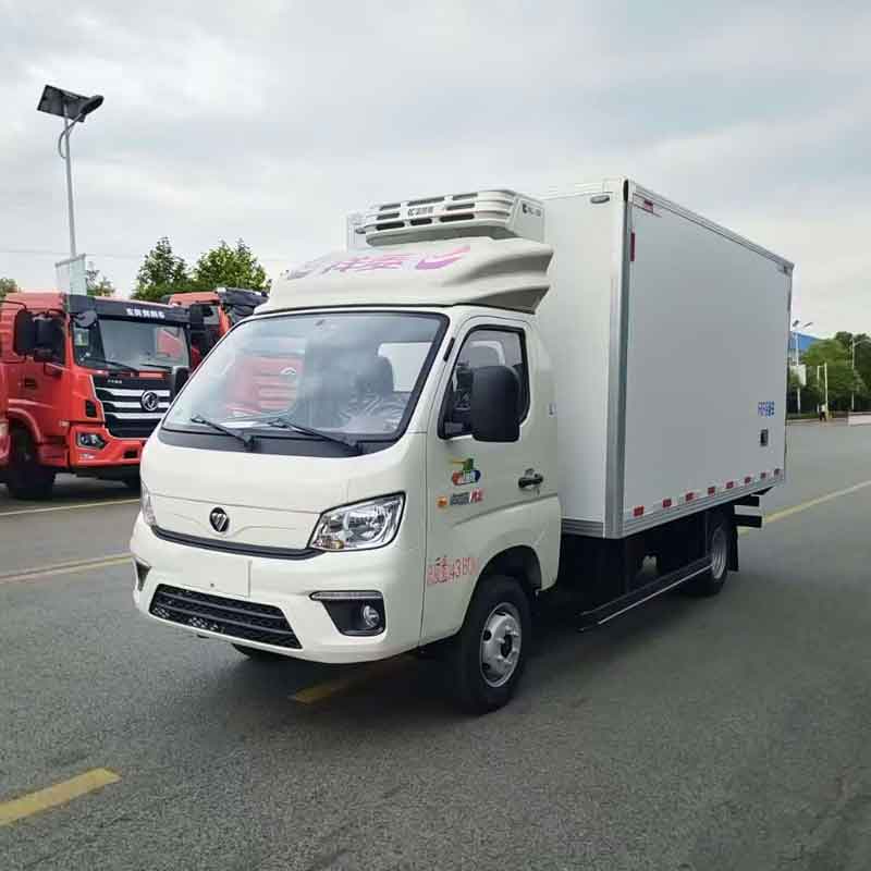 شاحنة صغيرة Foton Xiangling M2 سعة 2.0 لتر وطول 3.3 متر بتصميم صندوقي